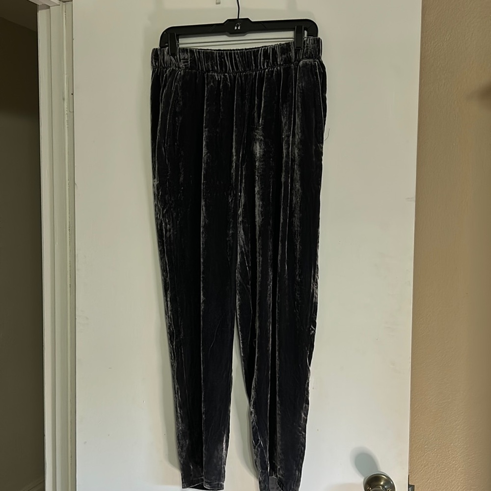Eileen Fisher gray velvet pants size small
